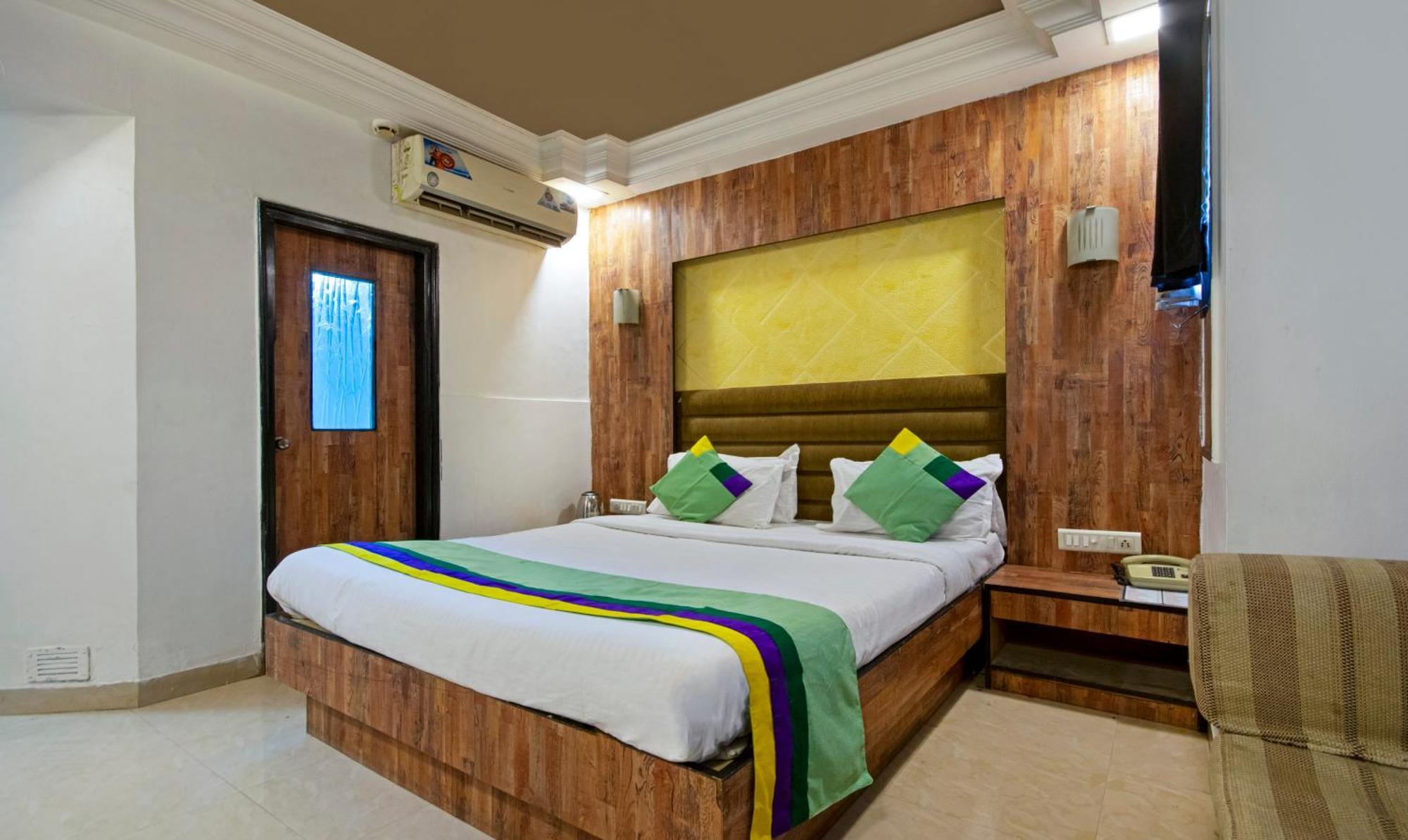 Itsy Hotels Shree Krishna Palace Ahmedabad Exterior photo