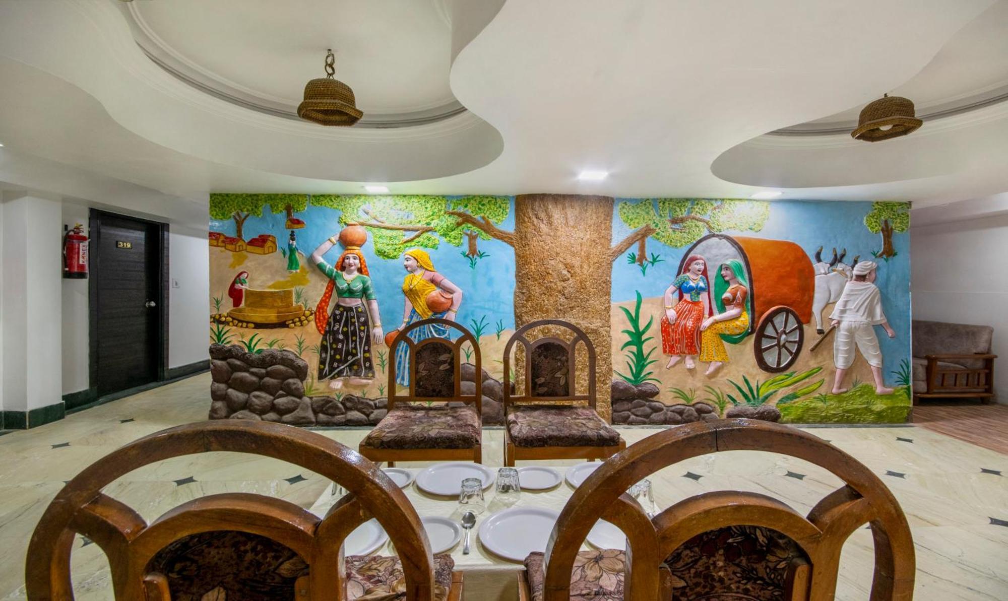 Itsy Hotels Shree Krishna Palace Ahmedabad Exterior photo
